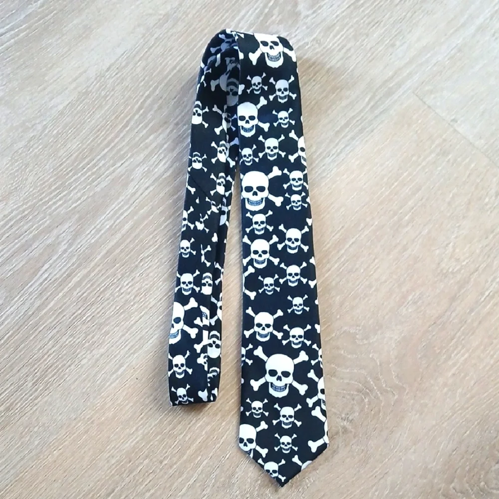 HALLOWEEN Goth Iconic Skulls Cross Bones Necktie Pattern  - Black and White 58